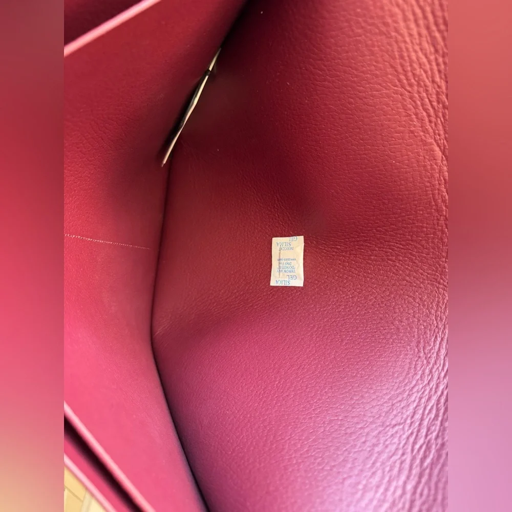 NWT Cuyana Tech Carryall  15-16 inch in Cherry - Picture 9 of 9